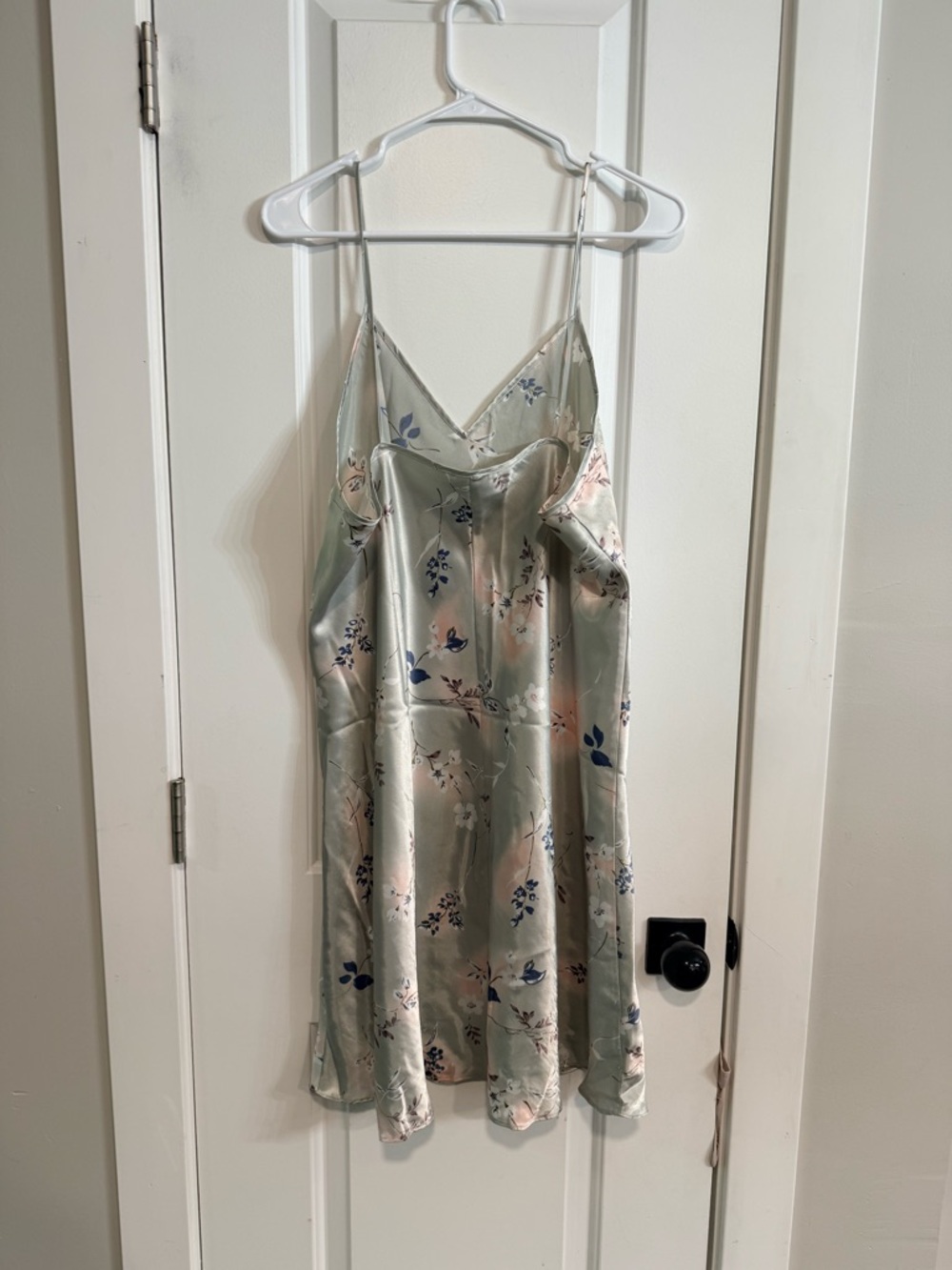 OYO Floral Satin Slip Dress Size Medium - Picture 4 of 7